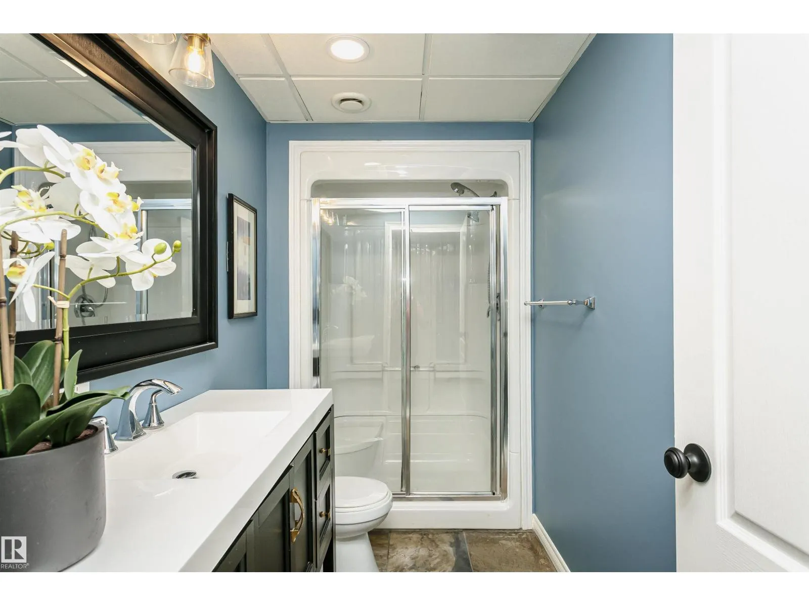 15104 42 AV NW