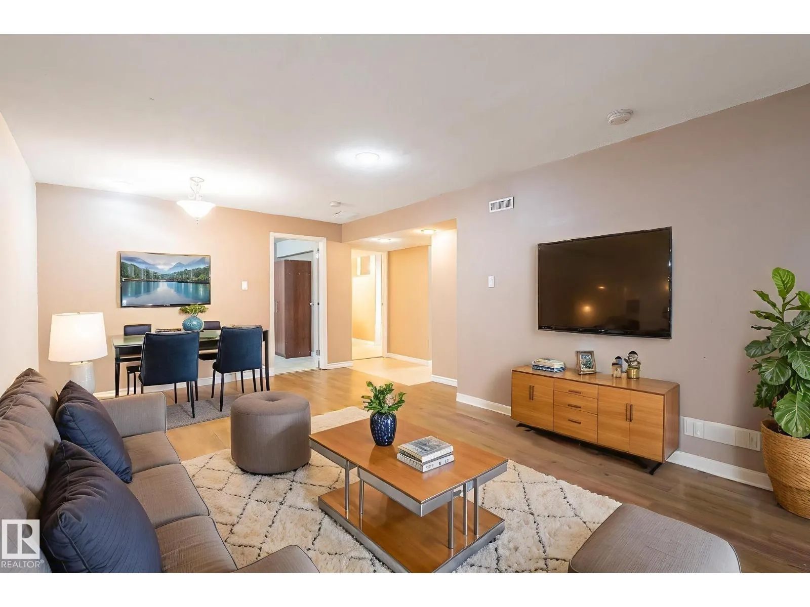 20 GRANDVILLE AV
