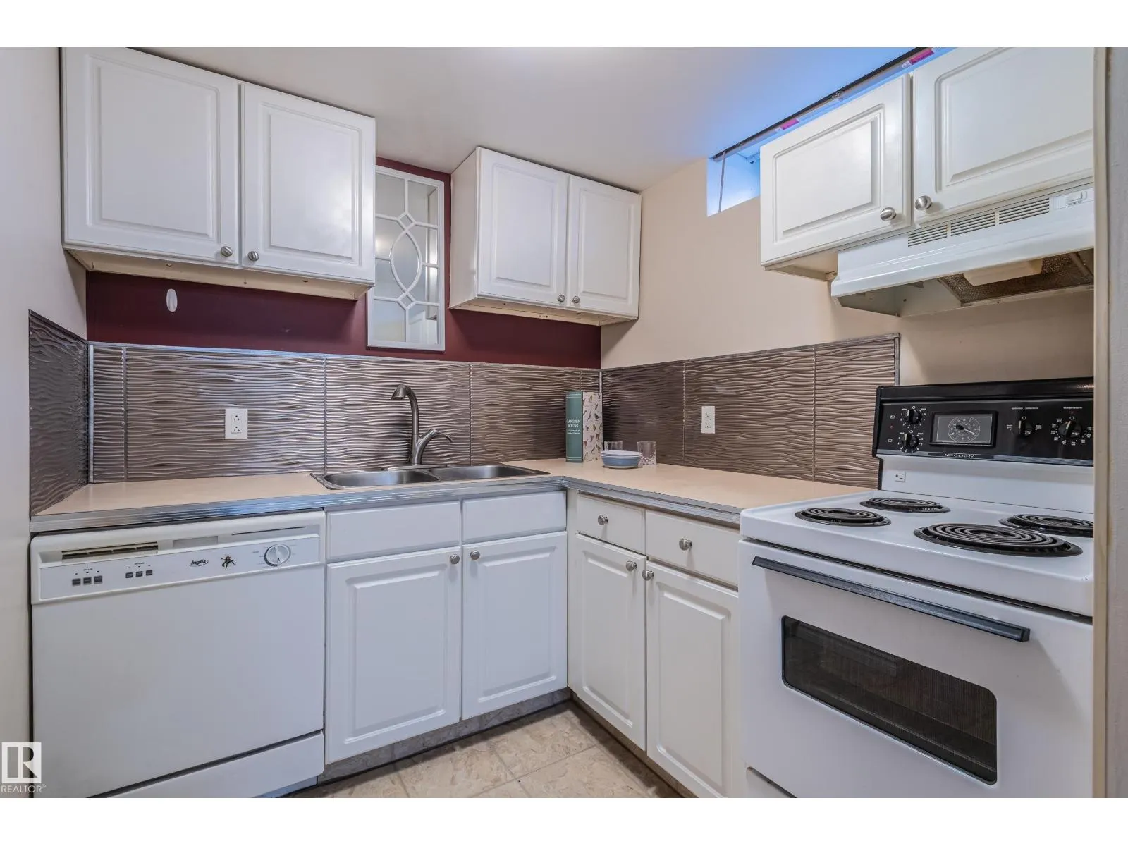 20 GRANDVILLE AV