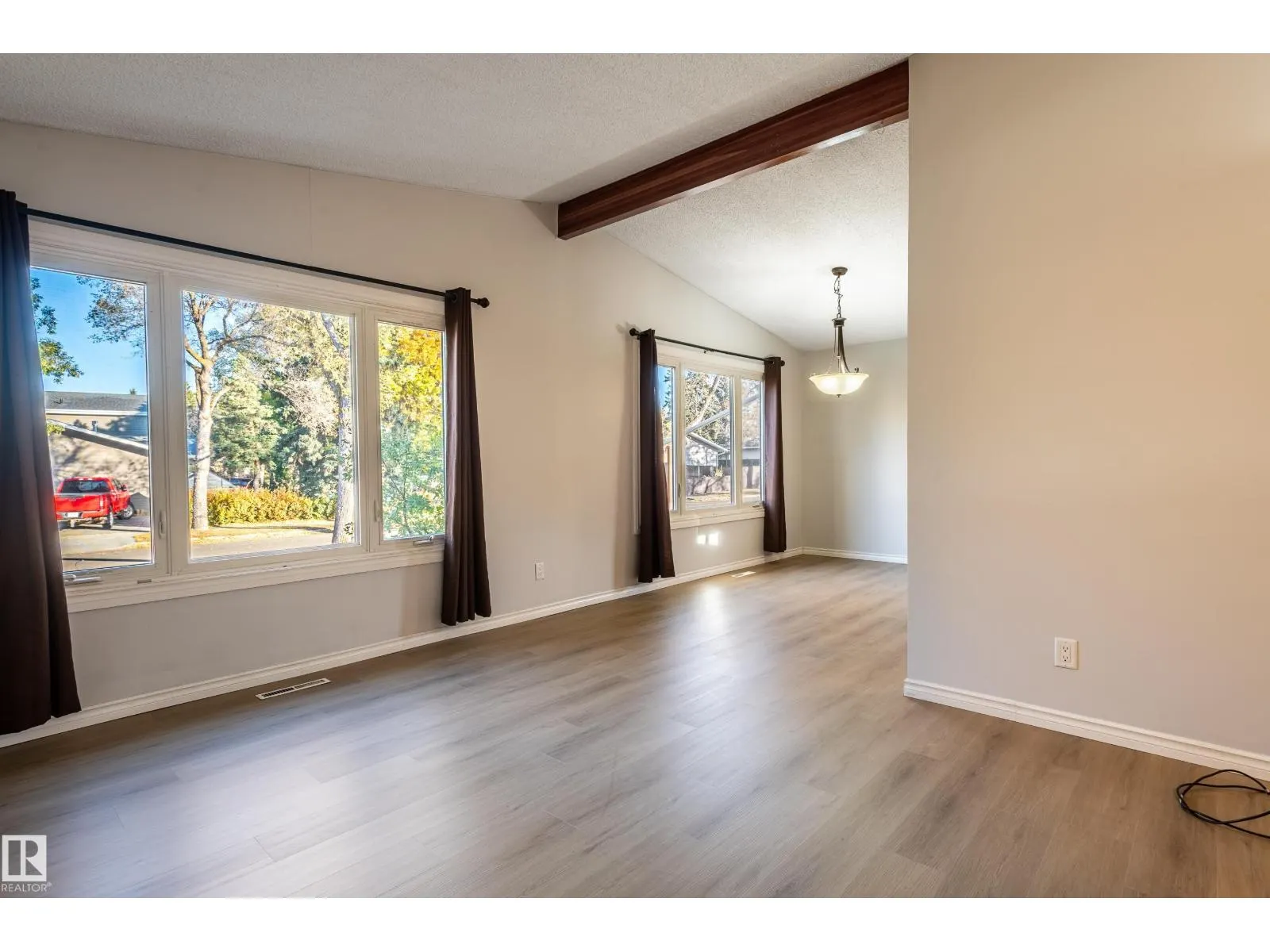 20 GRANDVILLE AV