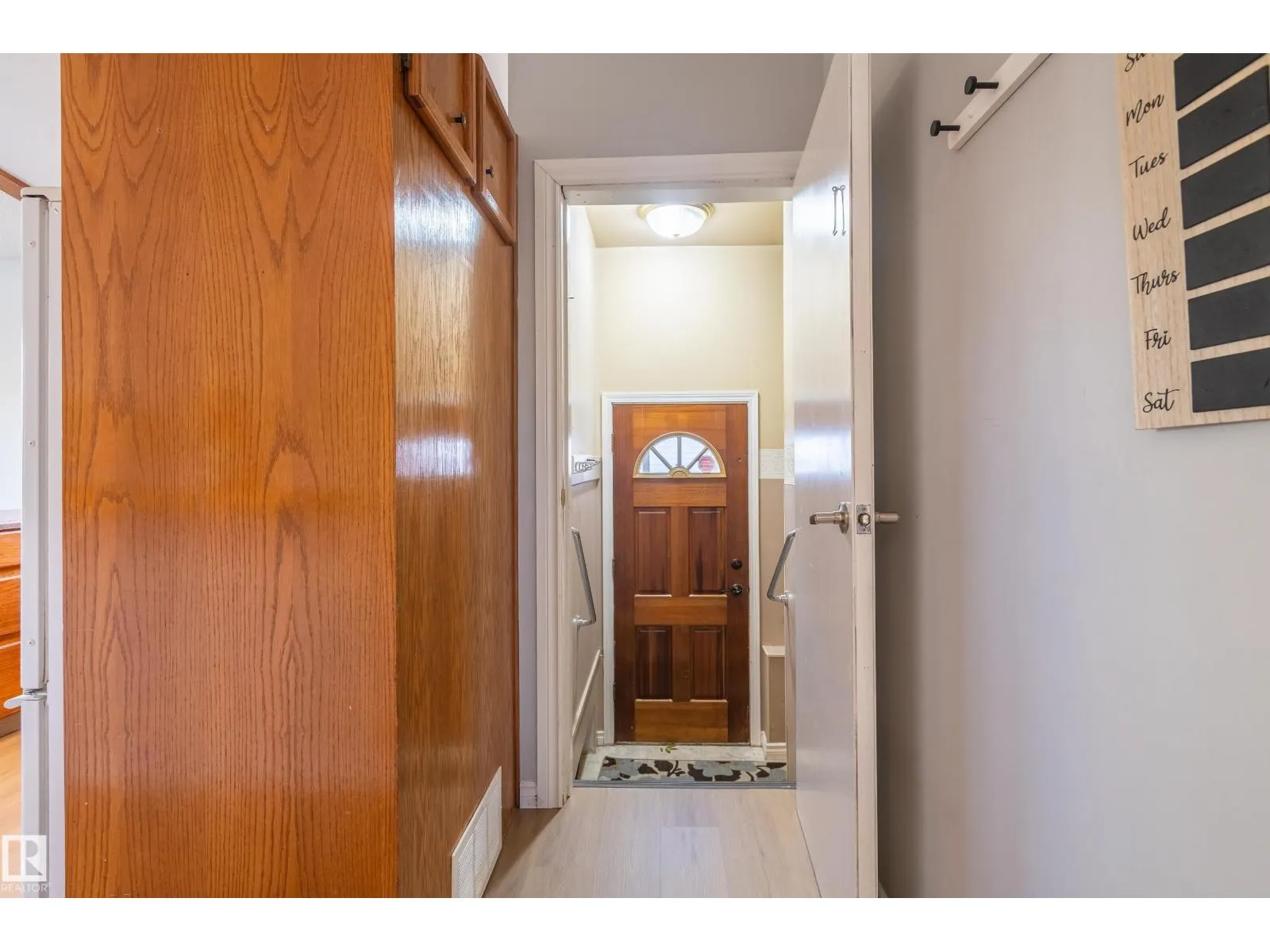 20 GRANDVILLE AV
