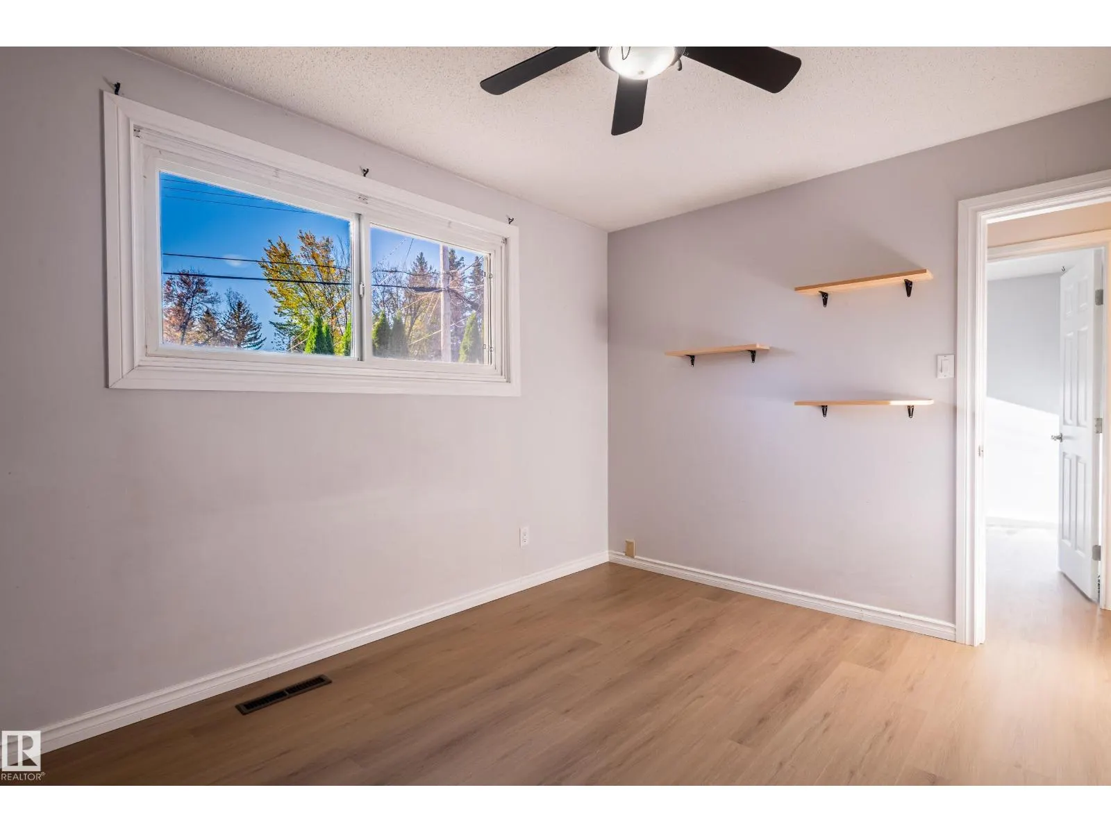 20 GRANDVILLE AV