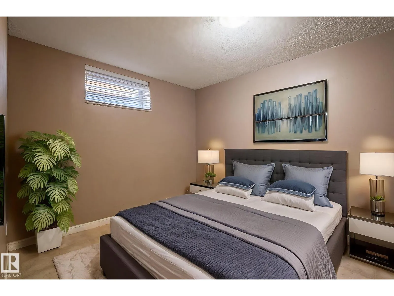 20 GRANDVILLE AV