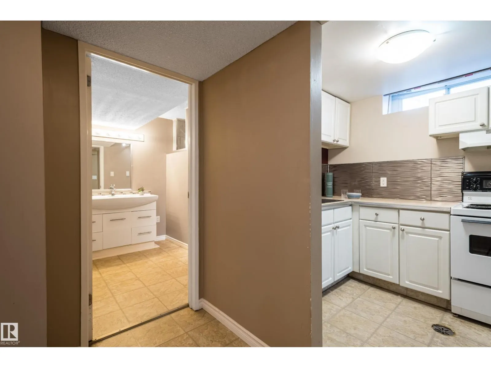 20 GRANDVILLE AV