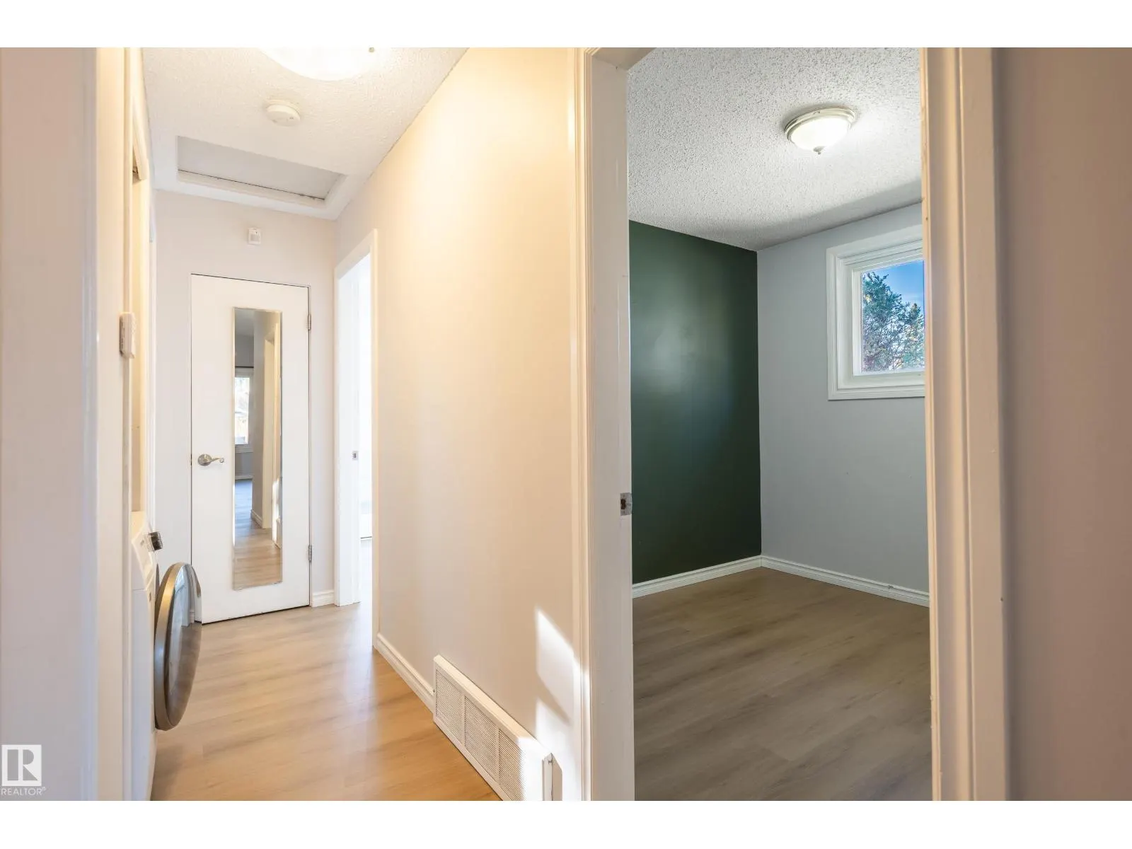 20 GRANDVILLE AV
