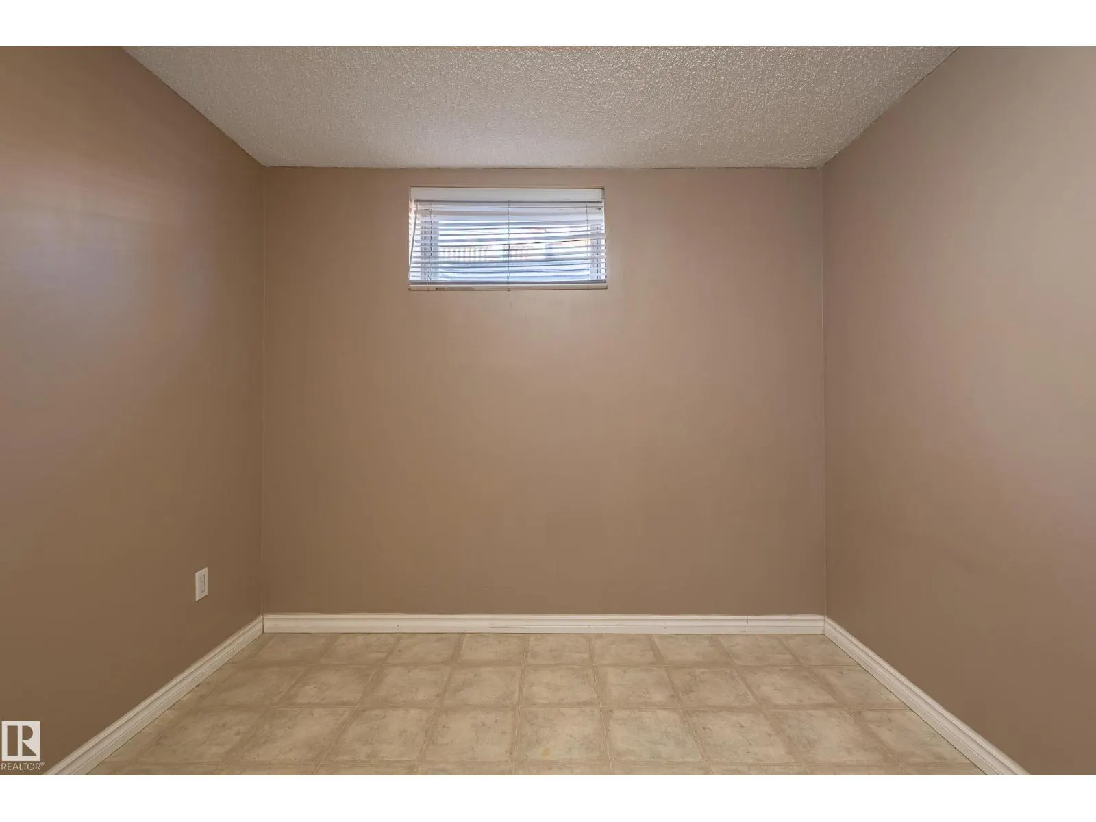 20 GRANDVILLE AV