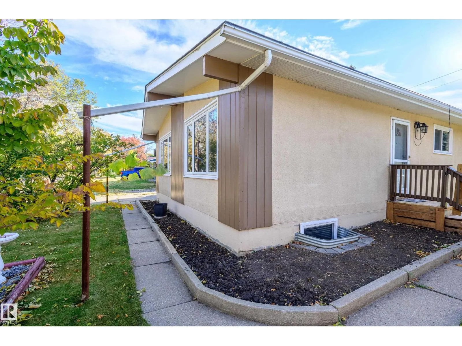 20 GRANDVILLE AV