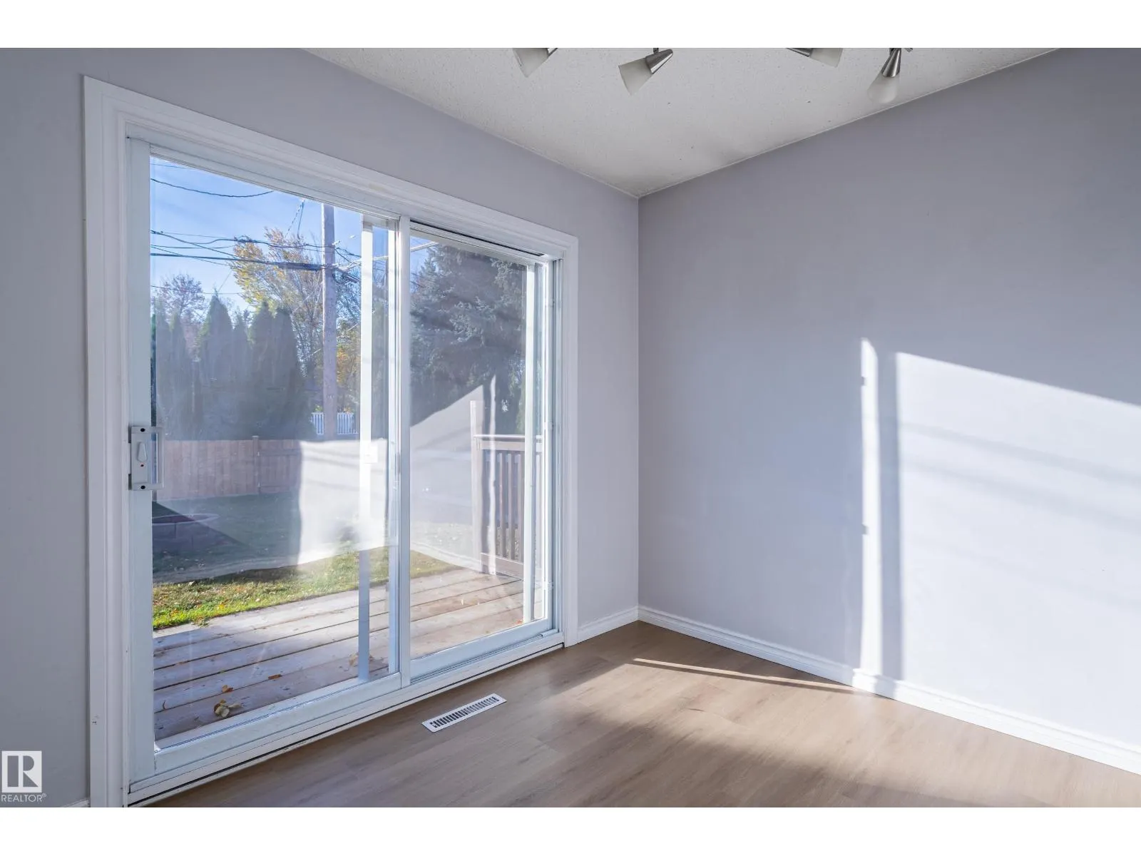 20 GRANDVILLE AV