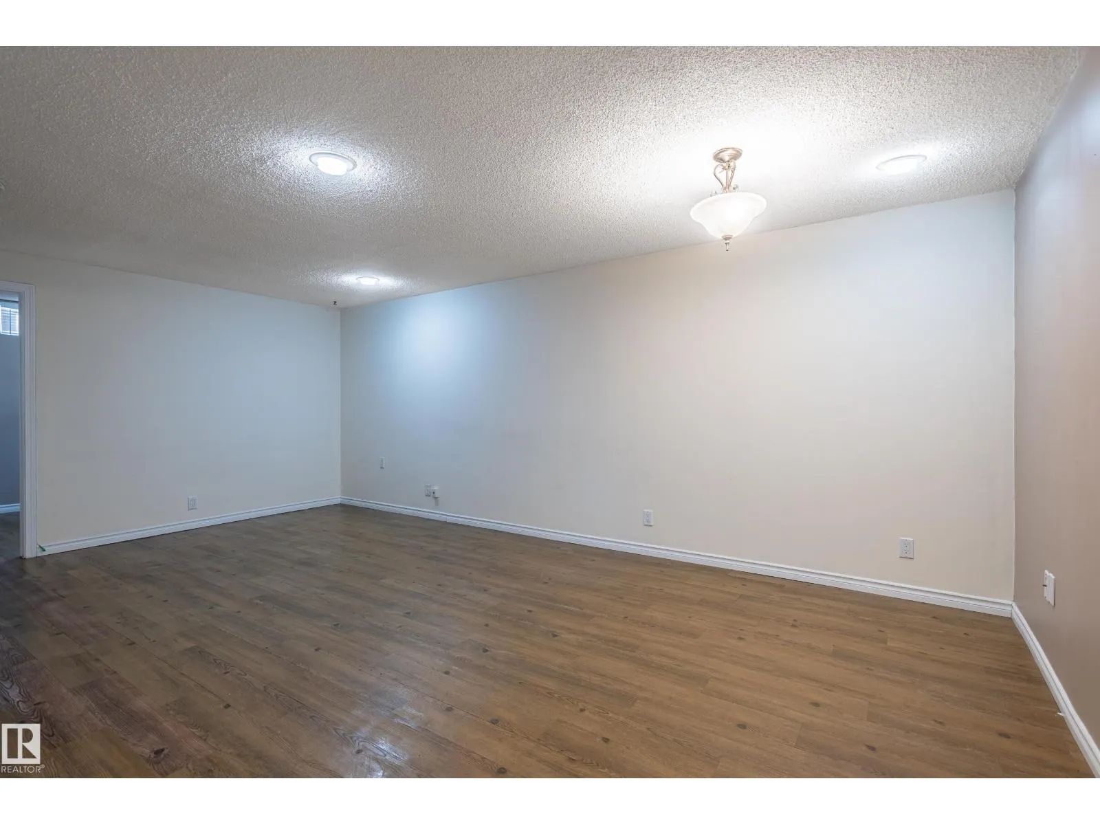 20 GRANDVILLE AV