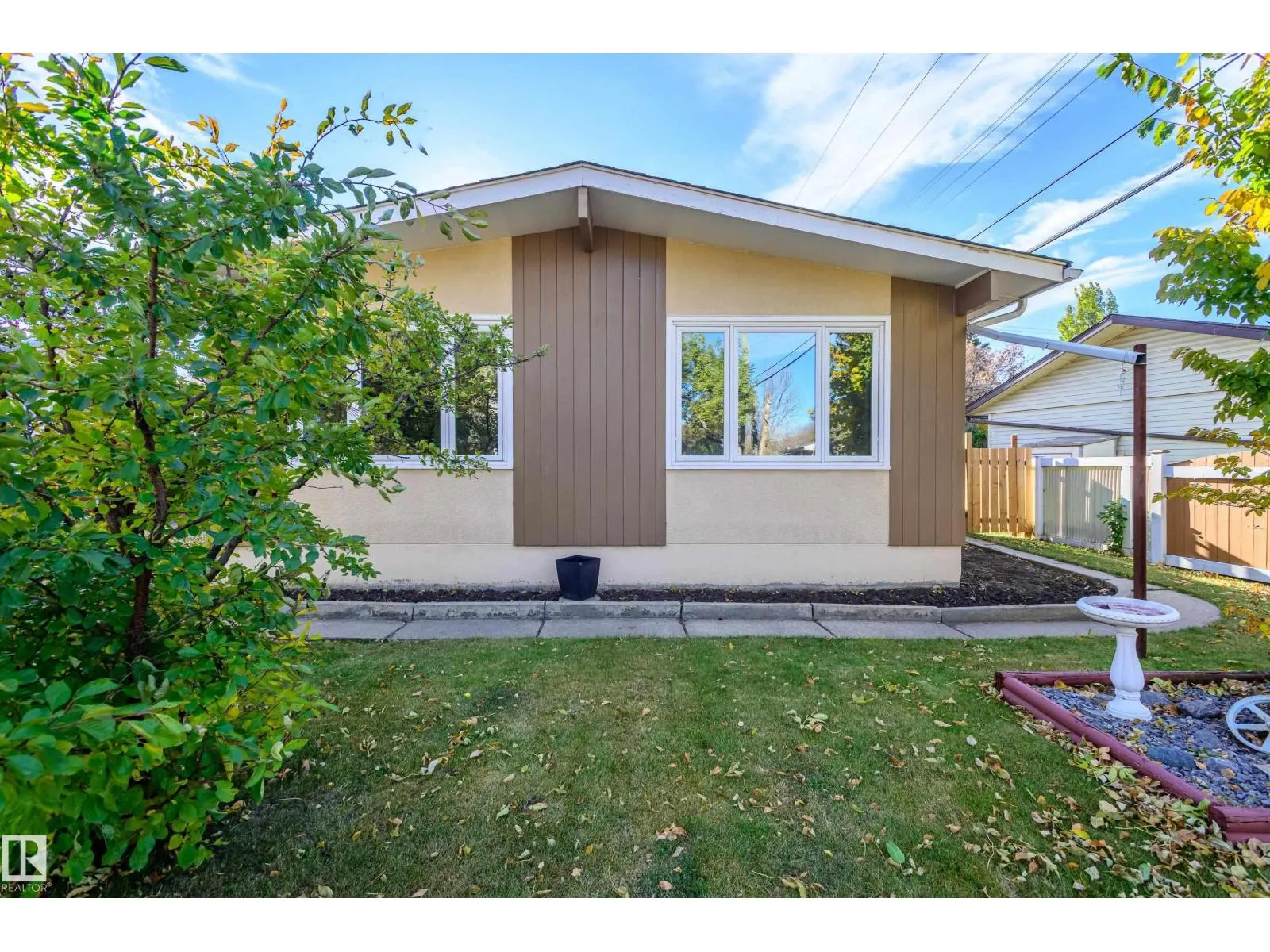 20 GRANDVILLE AV
