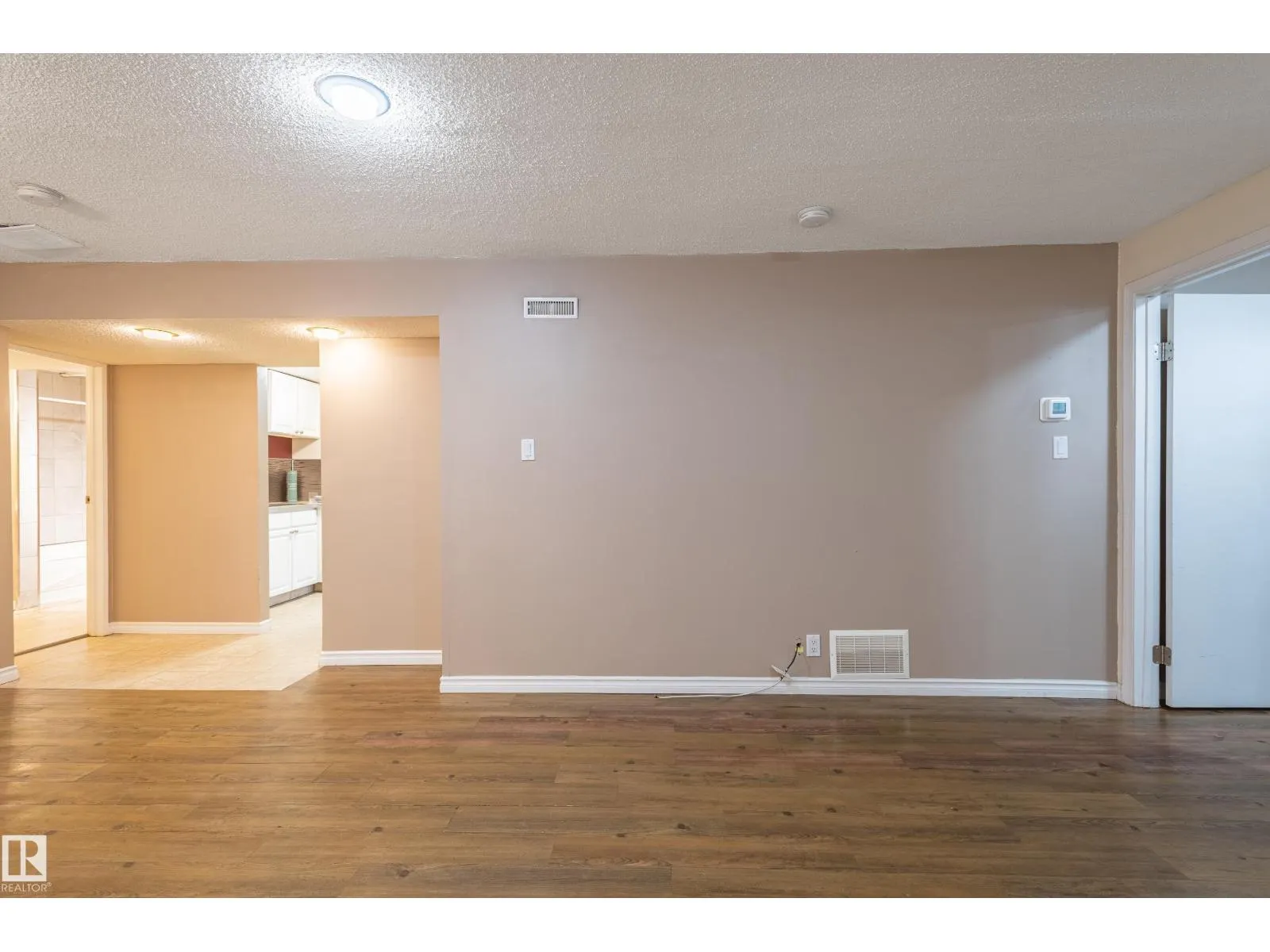 20 GRANDVILLE AV