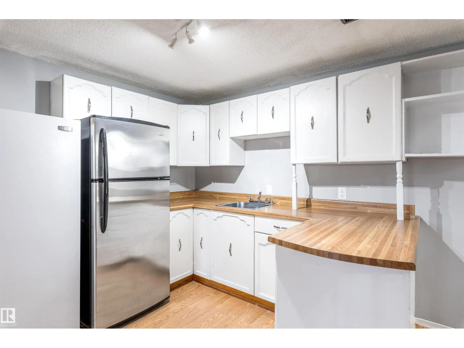 175 RIDGEWOOD