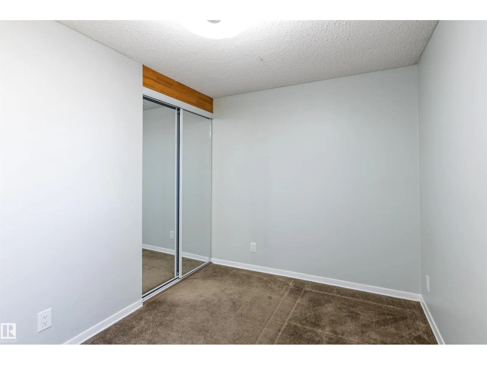 175 RIDGEWOOD