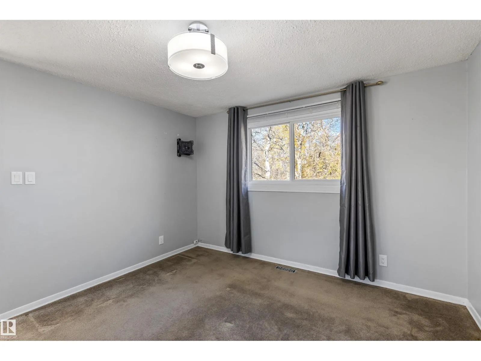 175 RIDGEWOOD