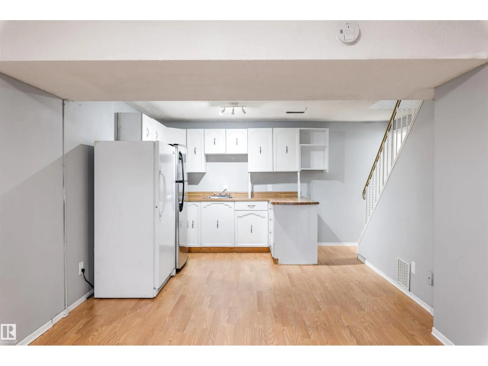 175 RIDGEWOOD