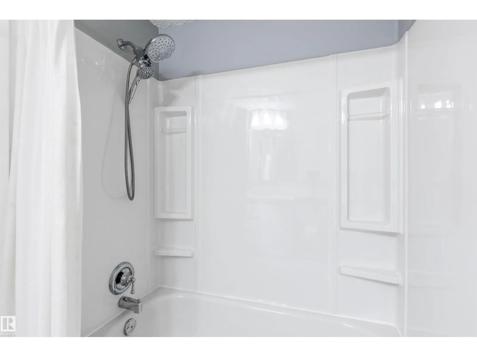 175 RIDGEWOOD