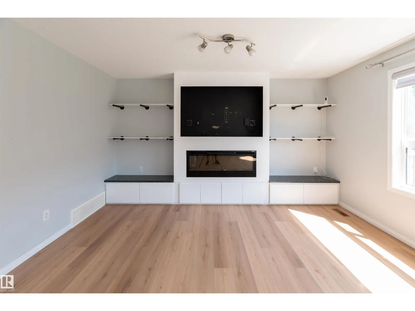 3729 138A AV NW