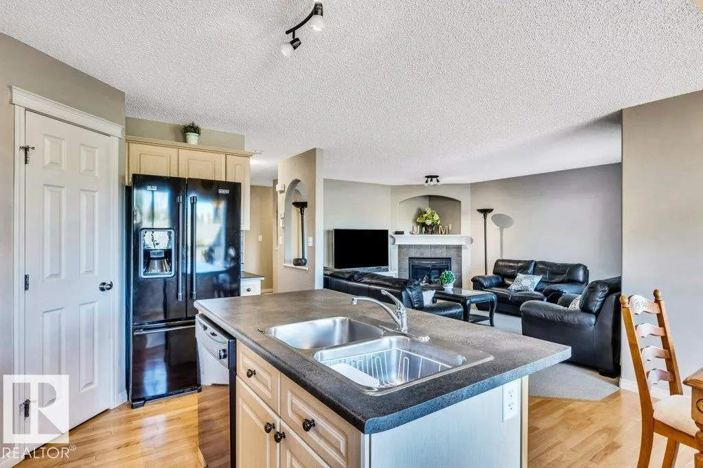 16306 49 ST NW