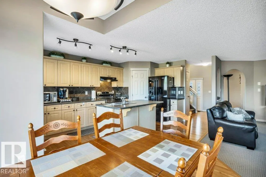 16306 49 ST NW