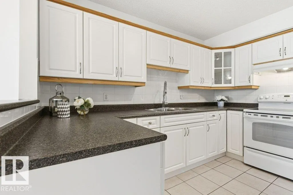 #40 2505 42 ST NW