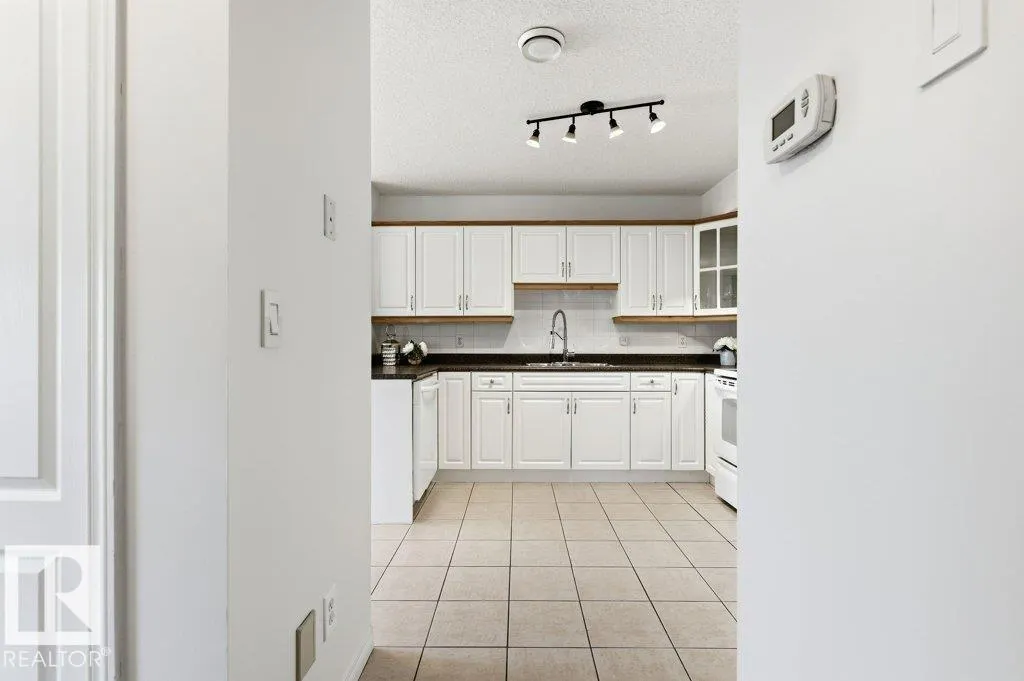 #40 2505 42 ST NW