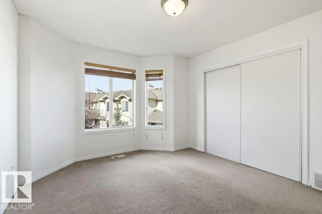 #40 2505 42 ST NW