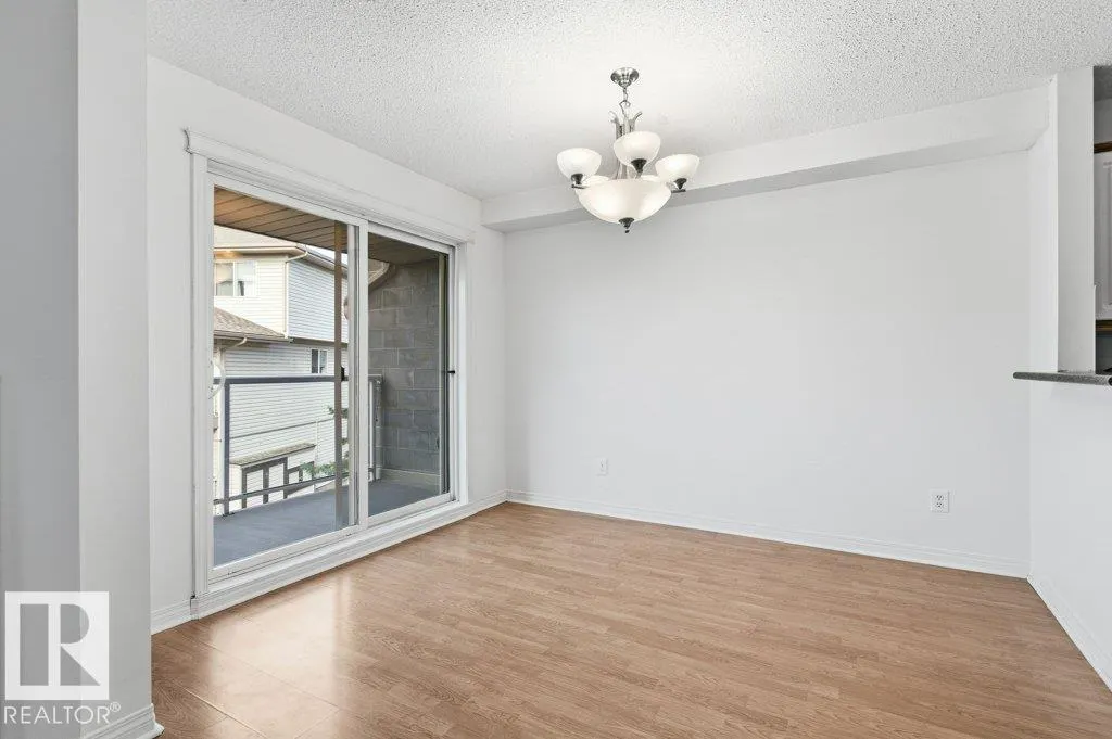 #40 2505 42 ST NW