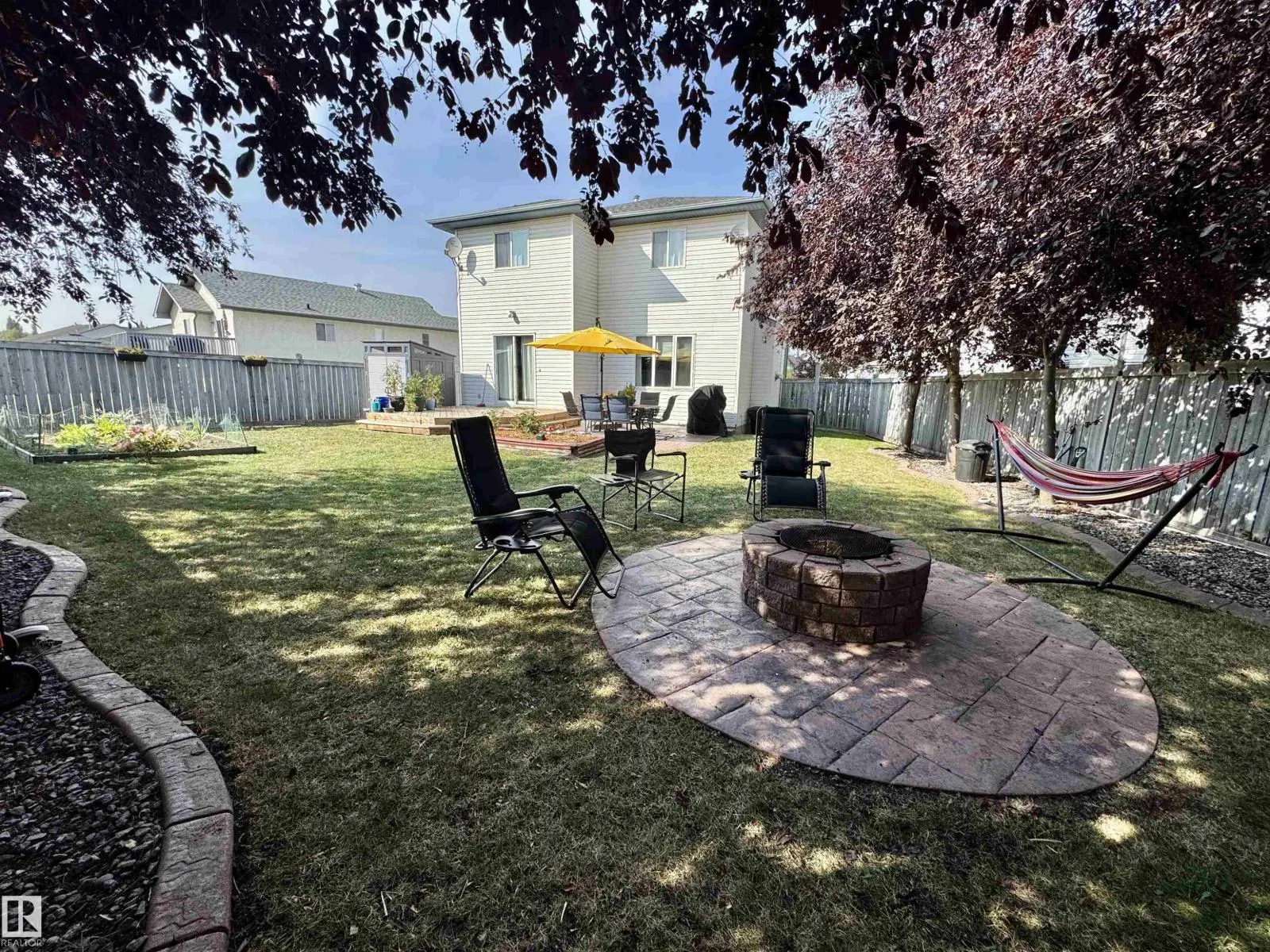 9813 180 AV NW