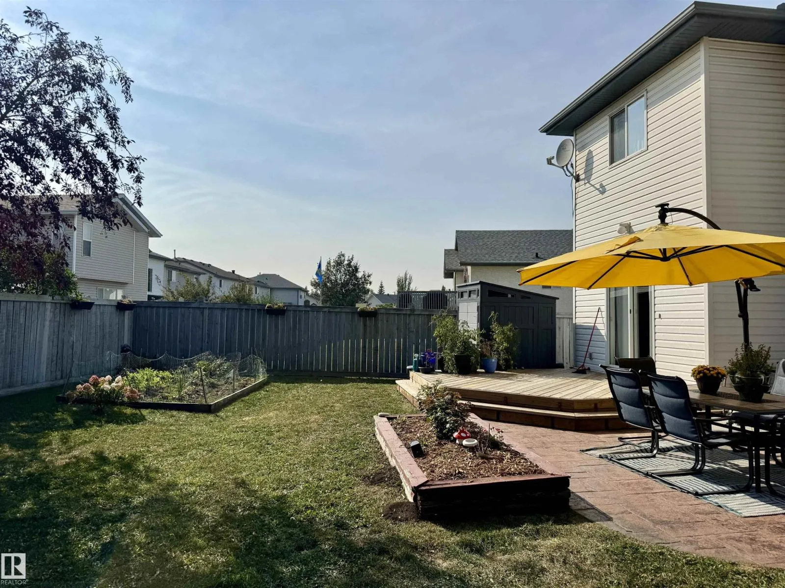 9813 180 AV NW