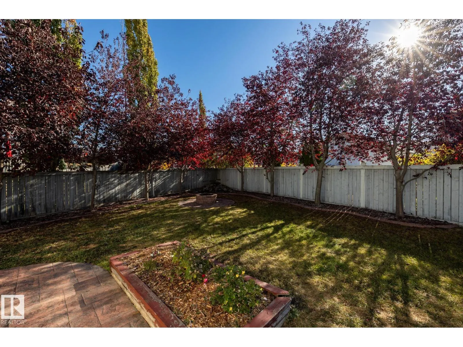 9813 180 AV NW