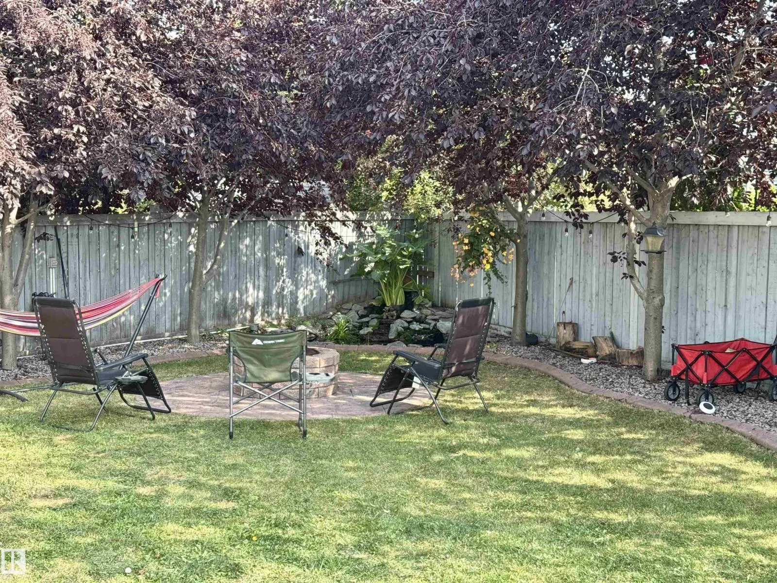 9813 180 AV NW