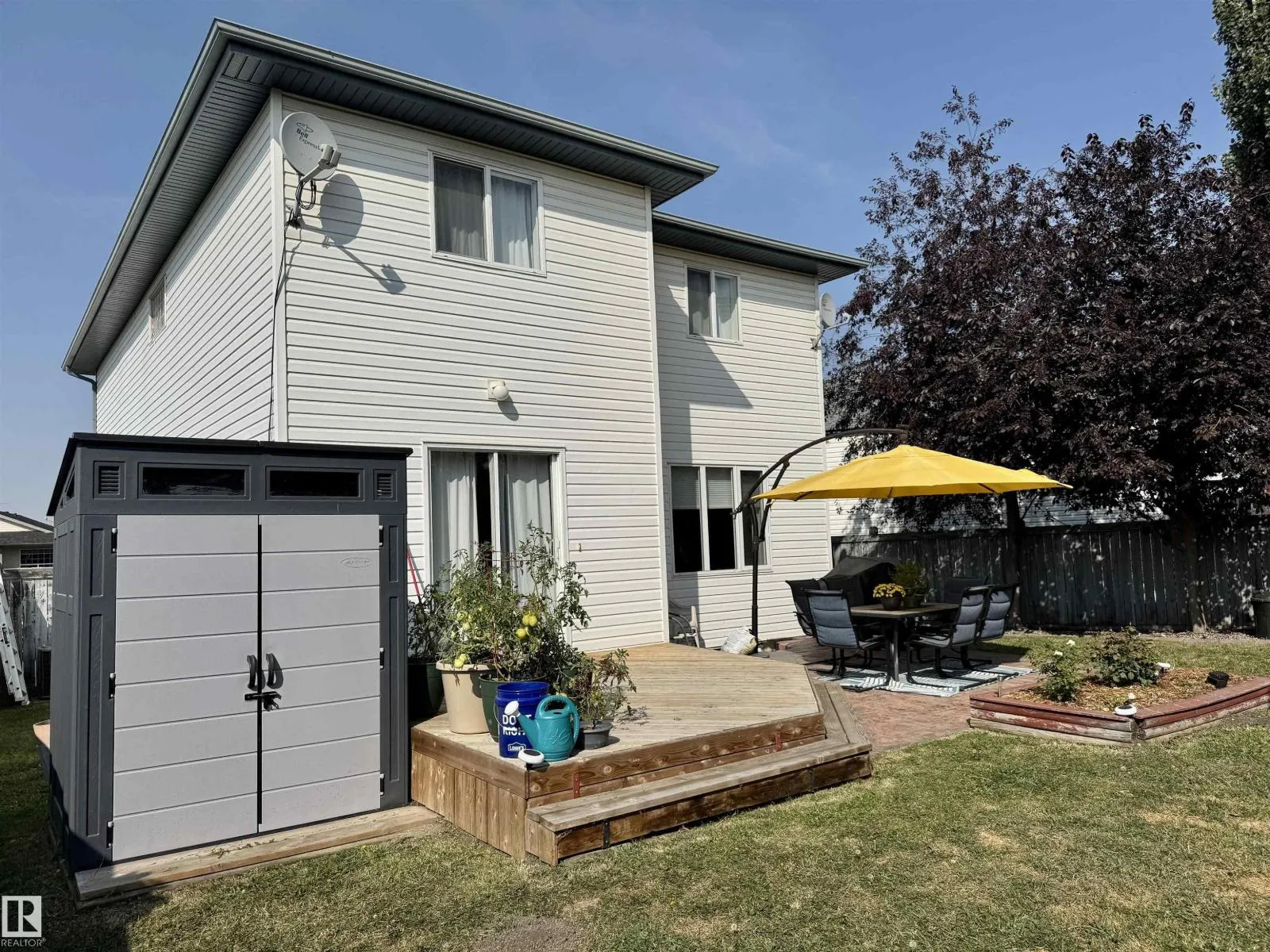 9813 180 AV NW