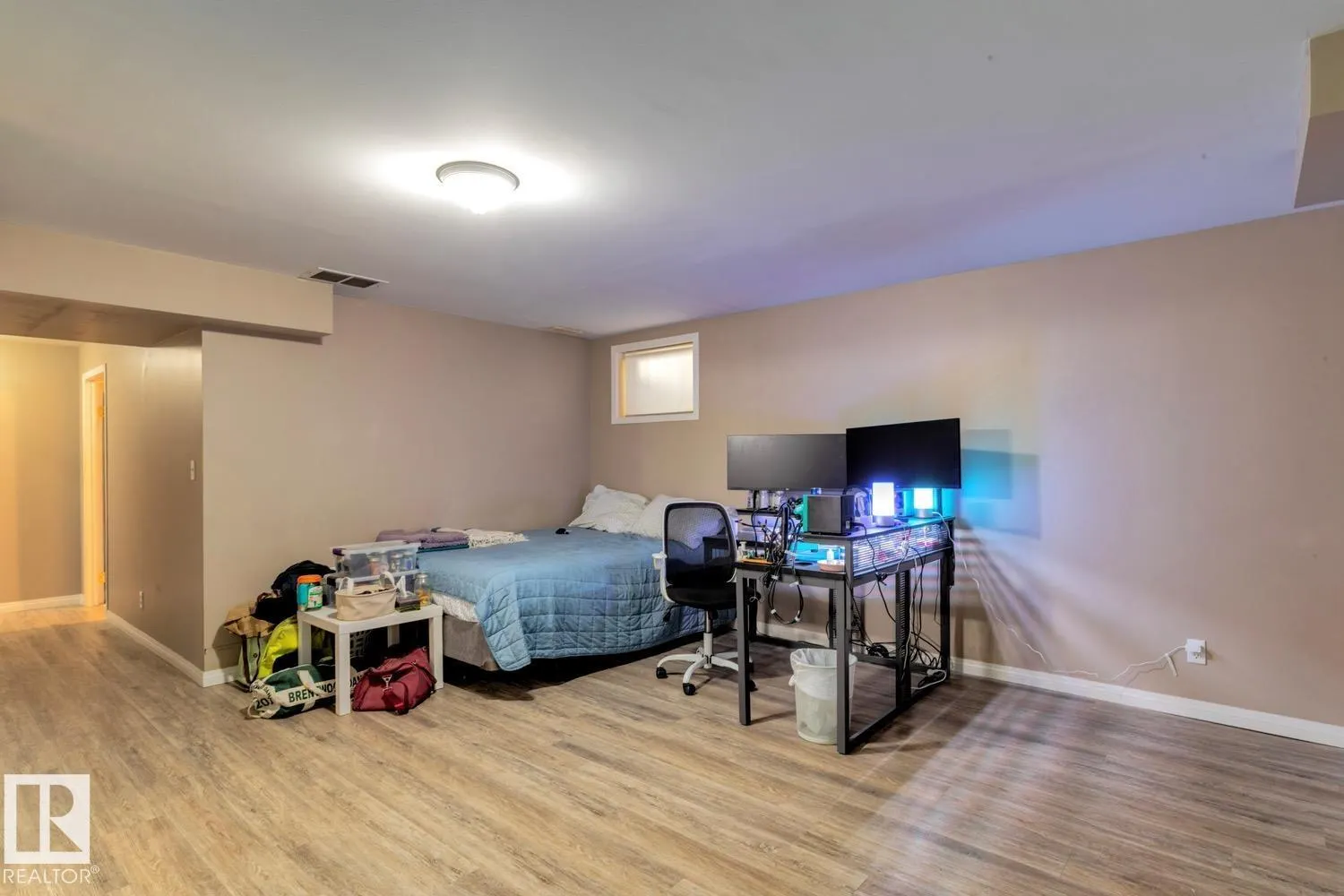 9923 88 ST NW