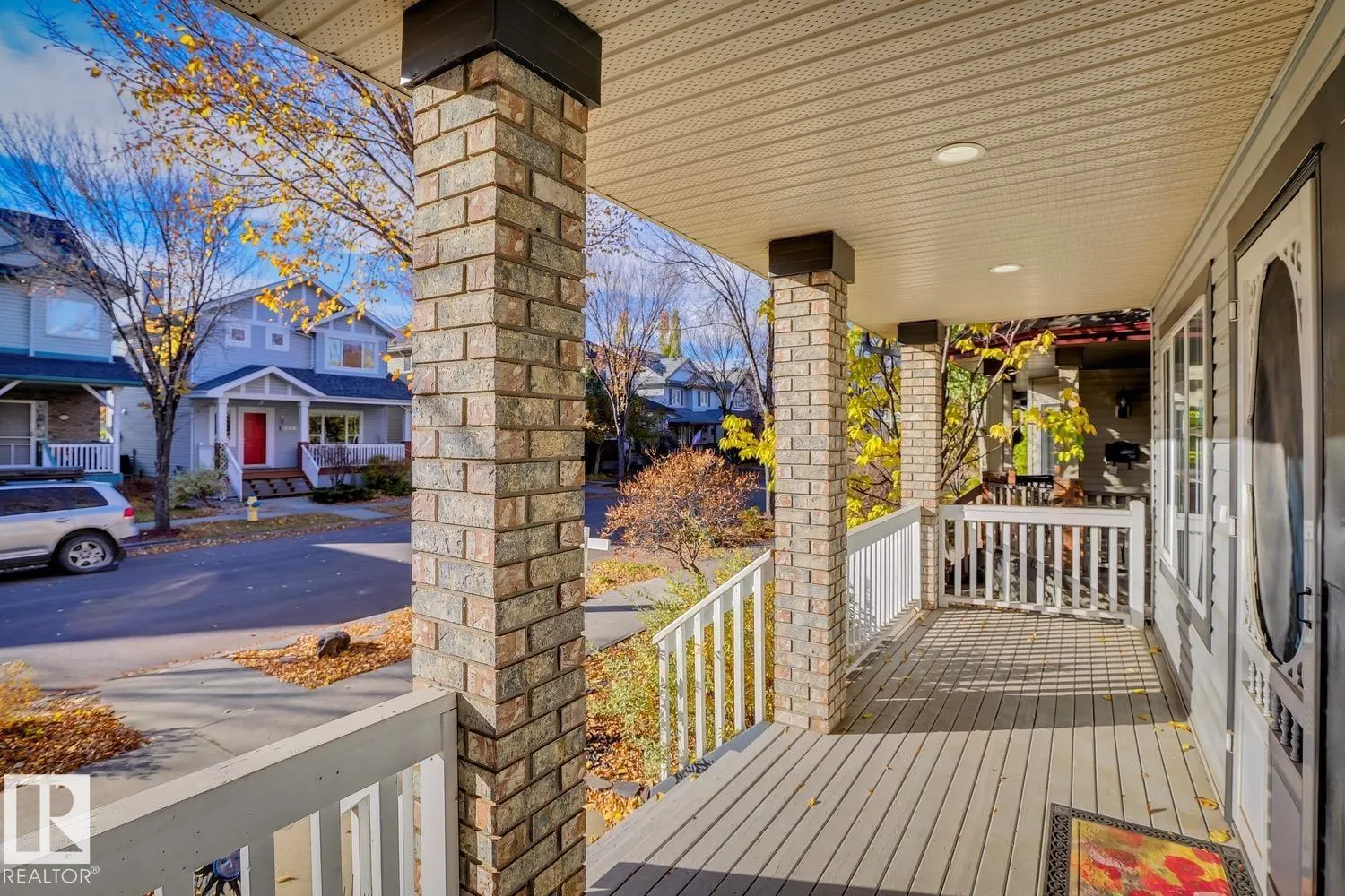 9923 88 ST NW