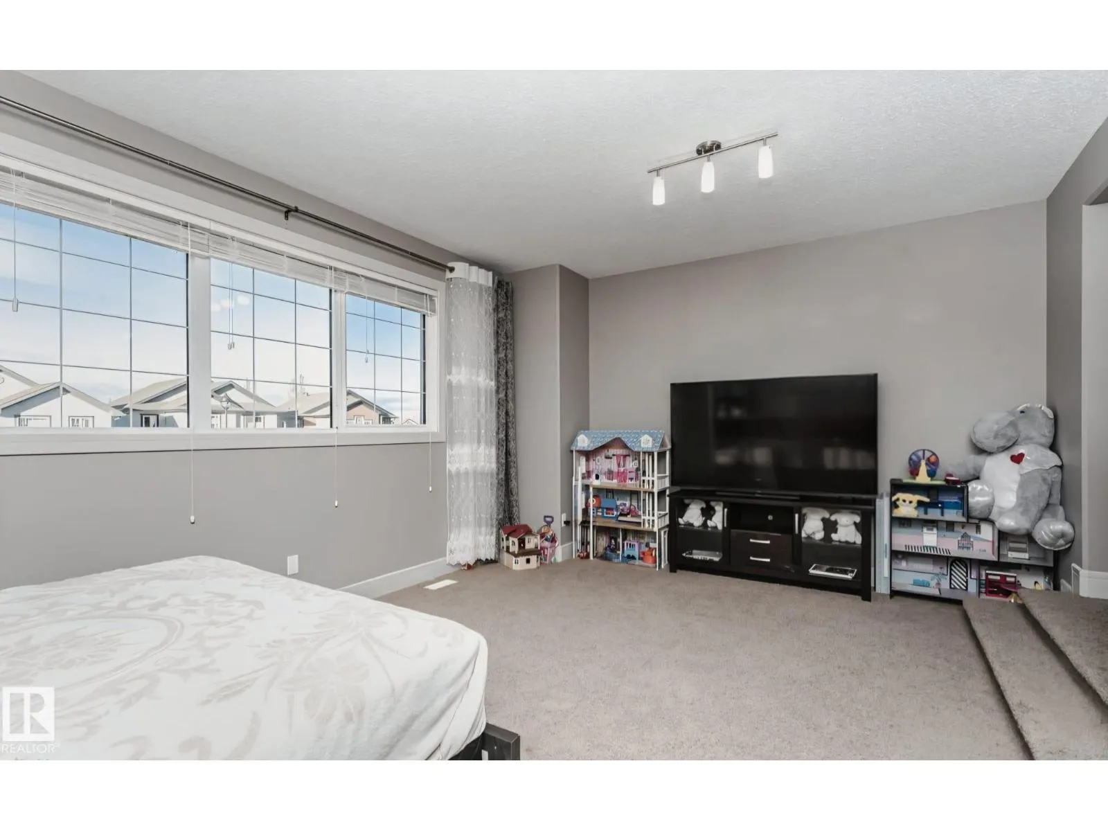 655 178 ST SW SW