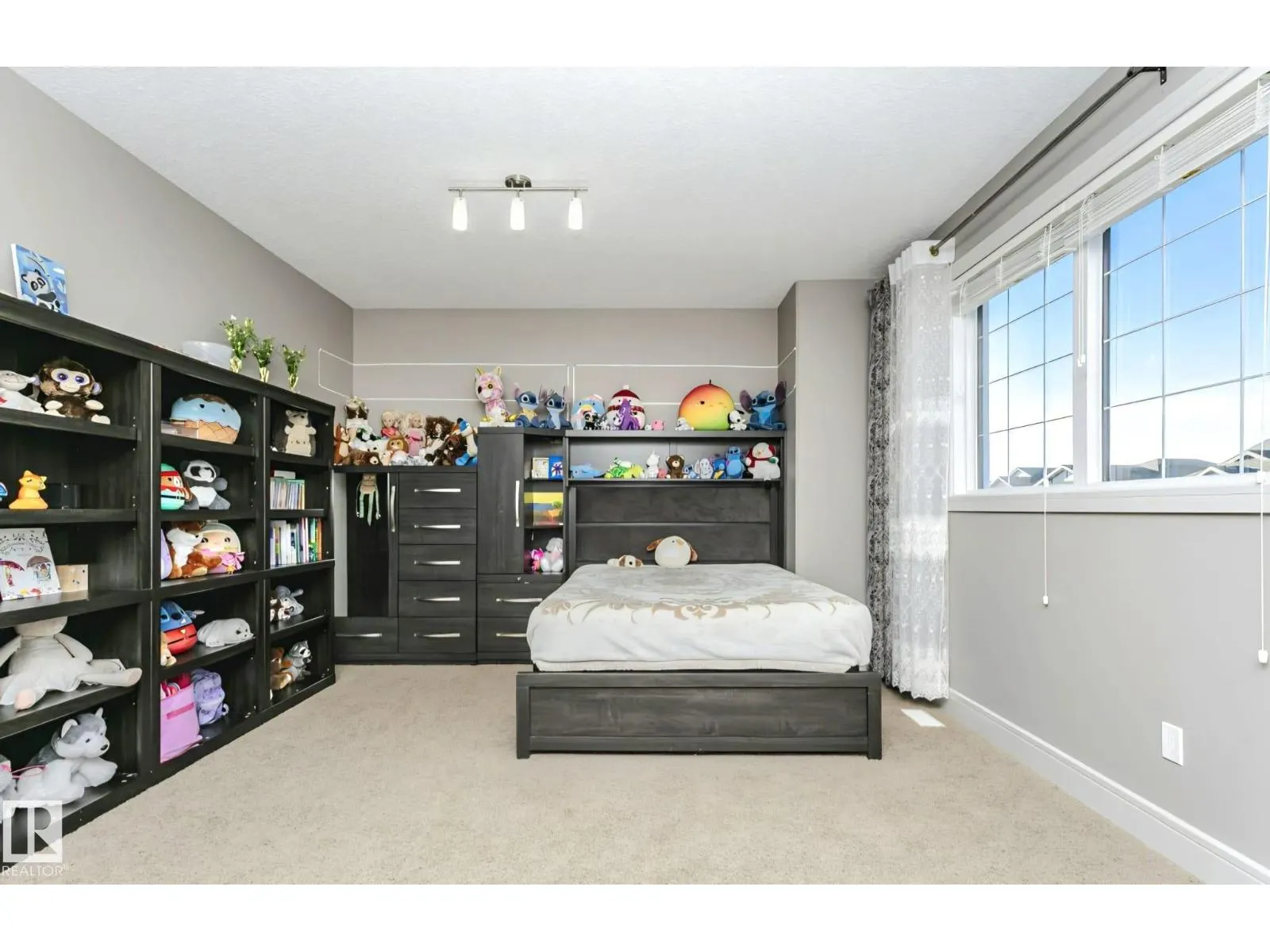 655 178 ST SW SW