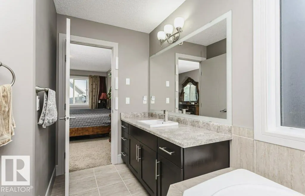 655 178 ST SW SW