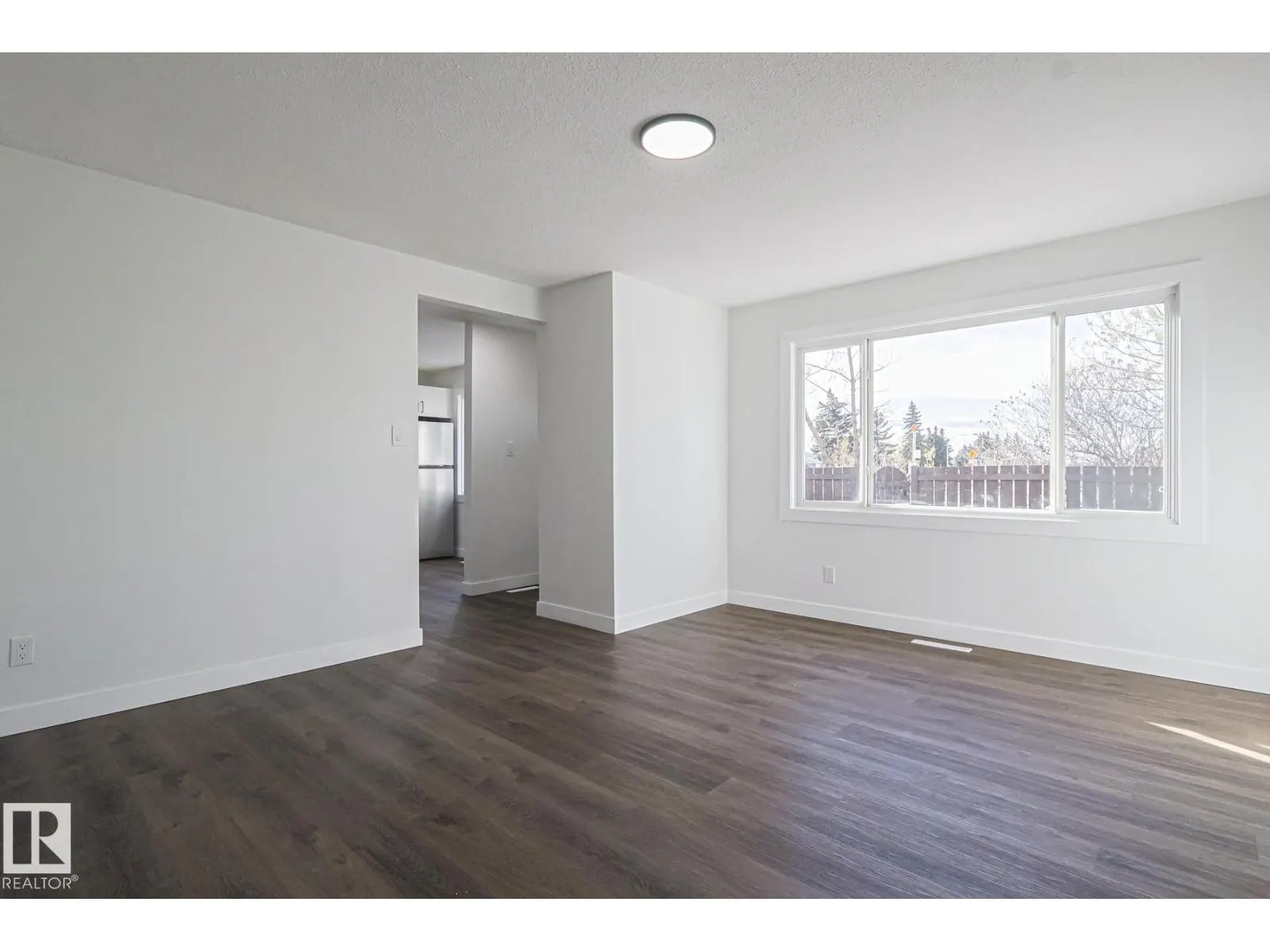 231 ROSELAND VG NW