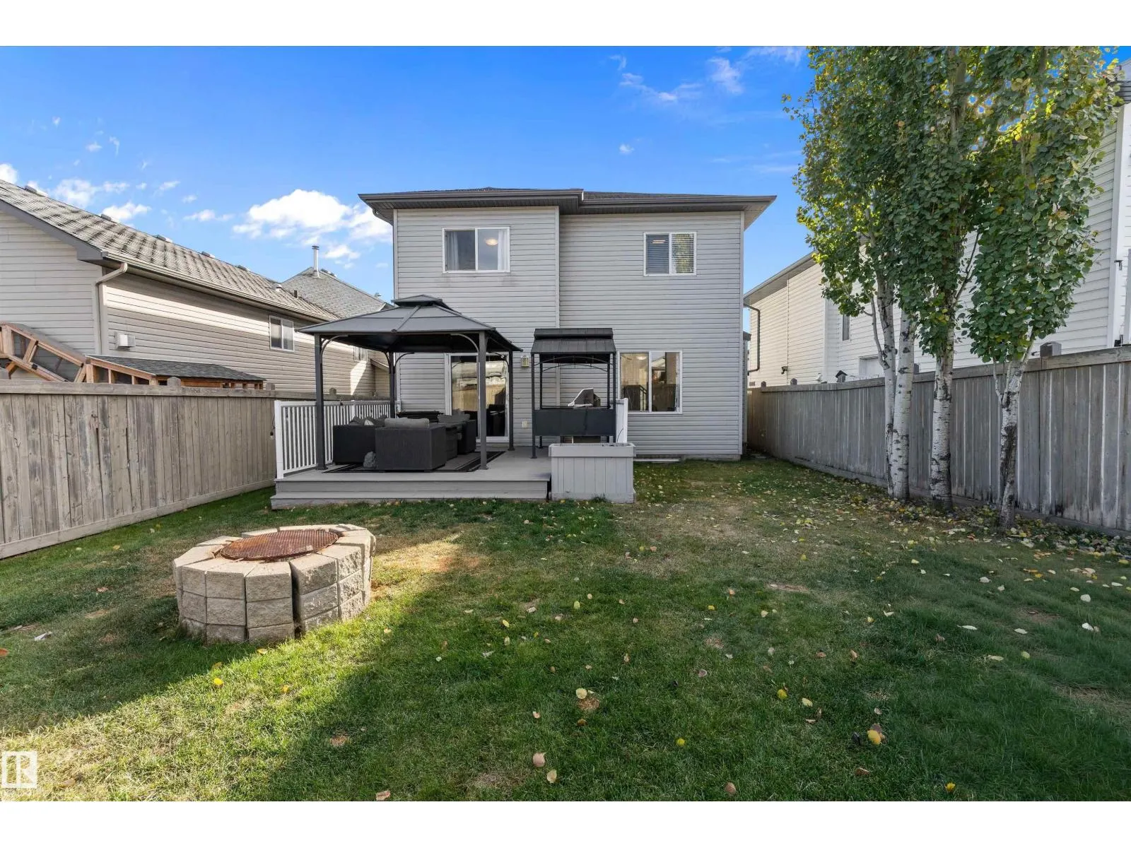 1510 37A AV NW