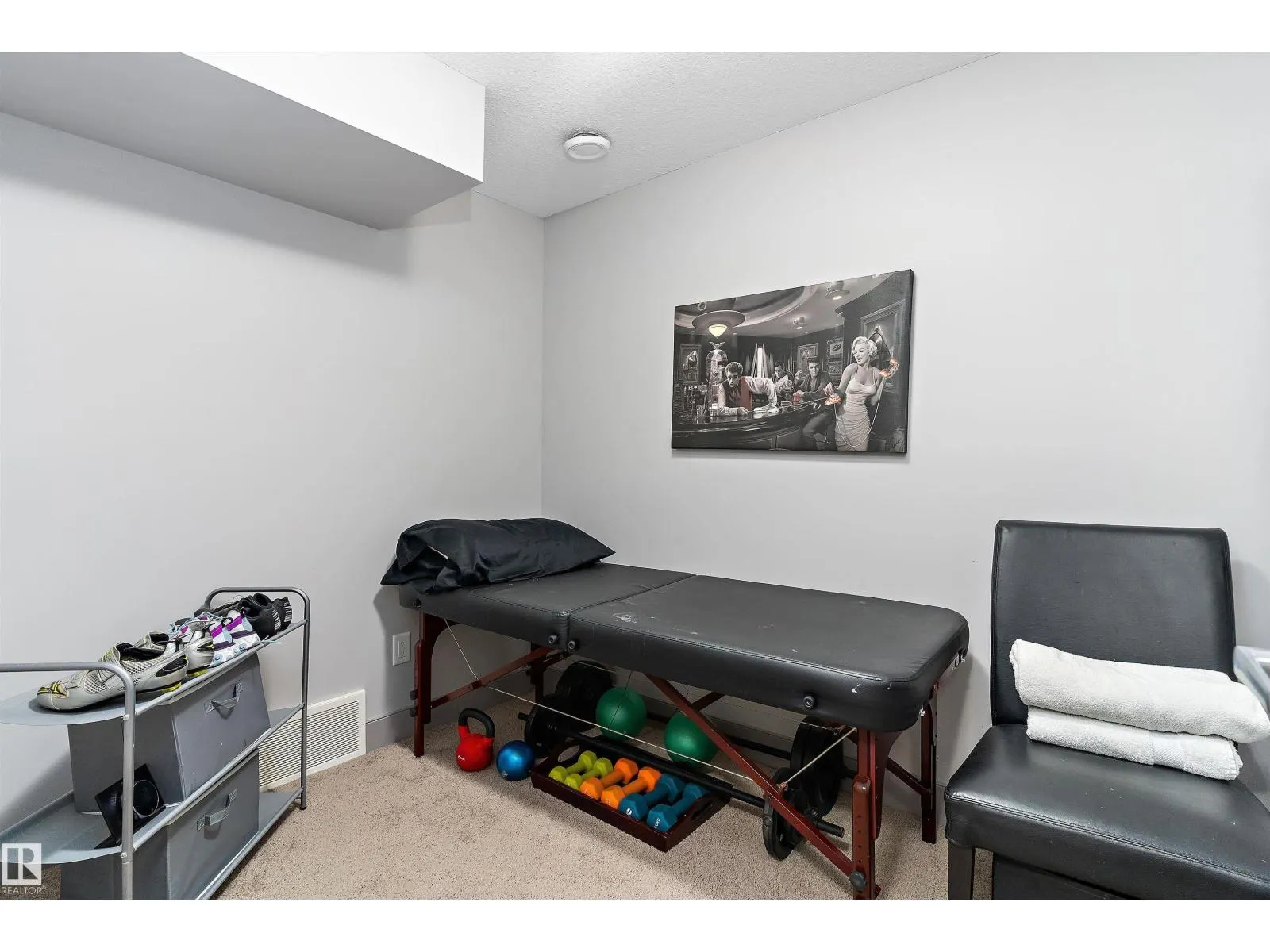 1510 37A AV NW
