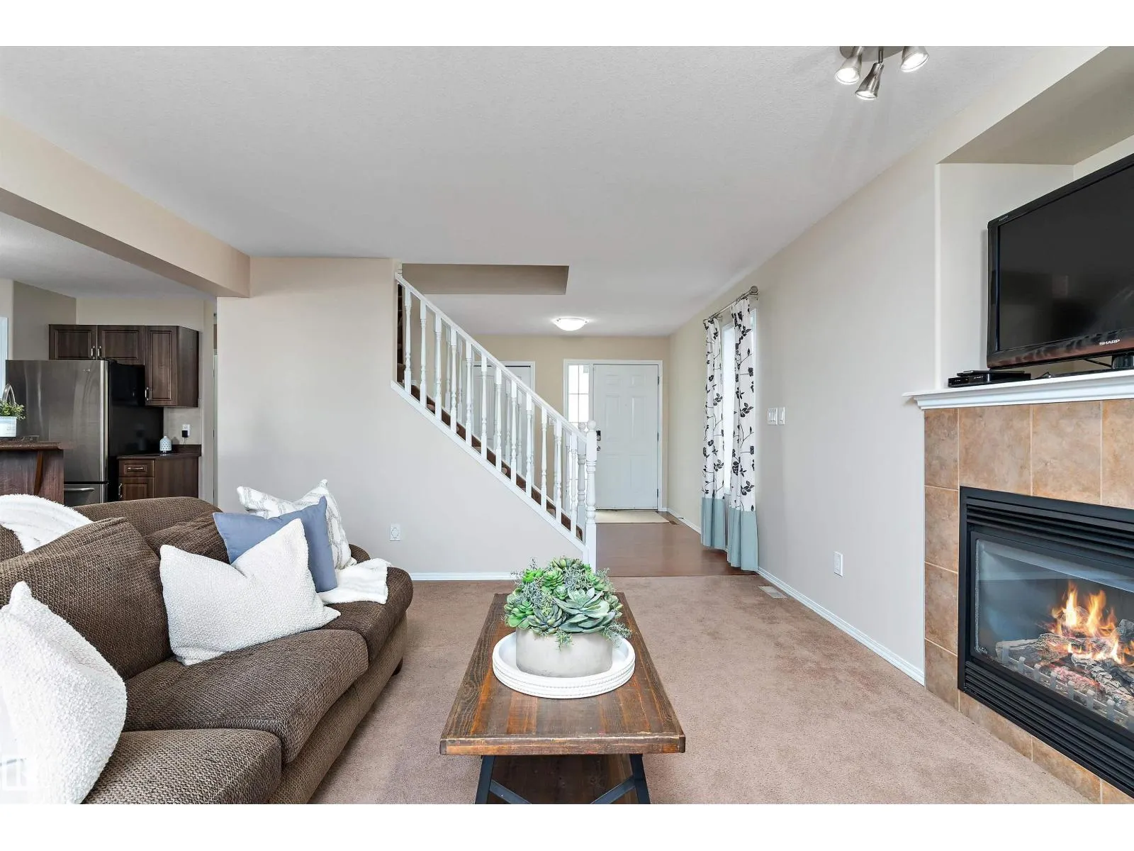 1510 37A AV NW