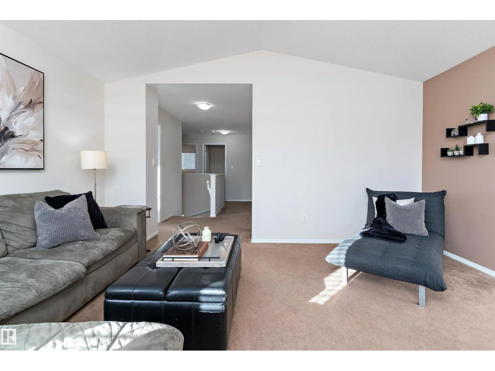 1510 37A AV NW