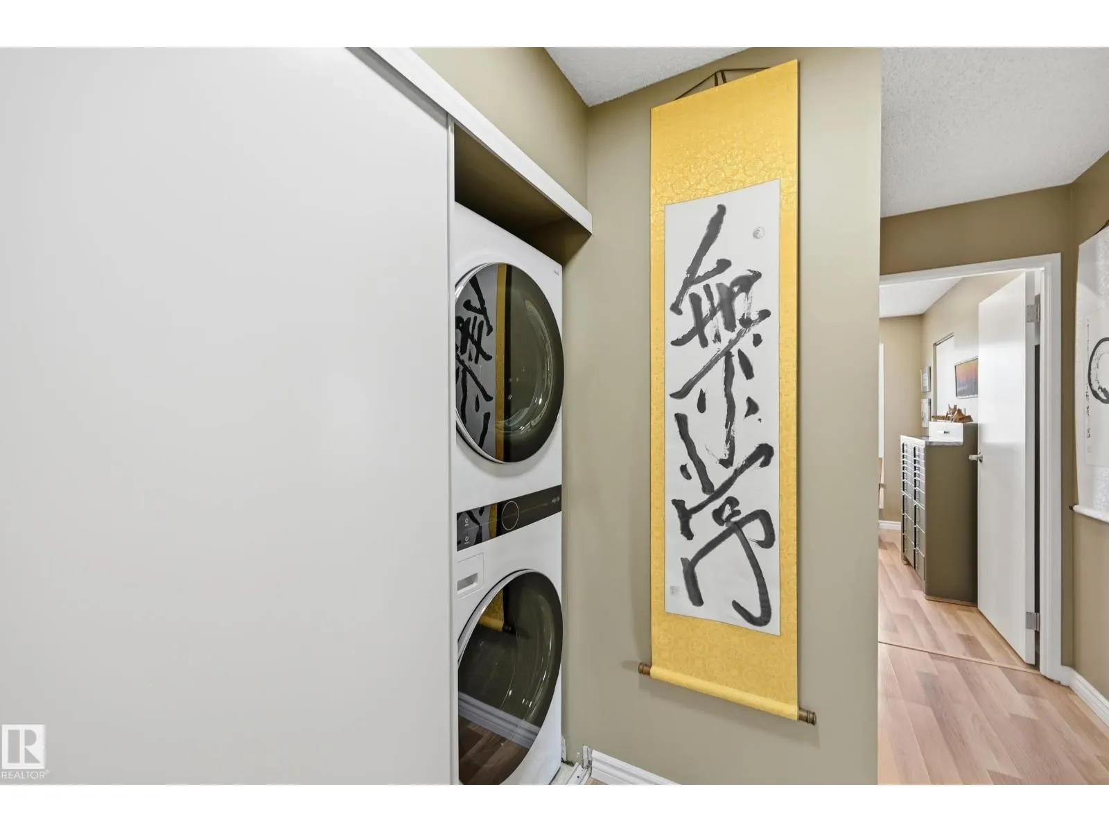 #58 2703 79 ST NW