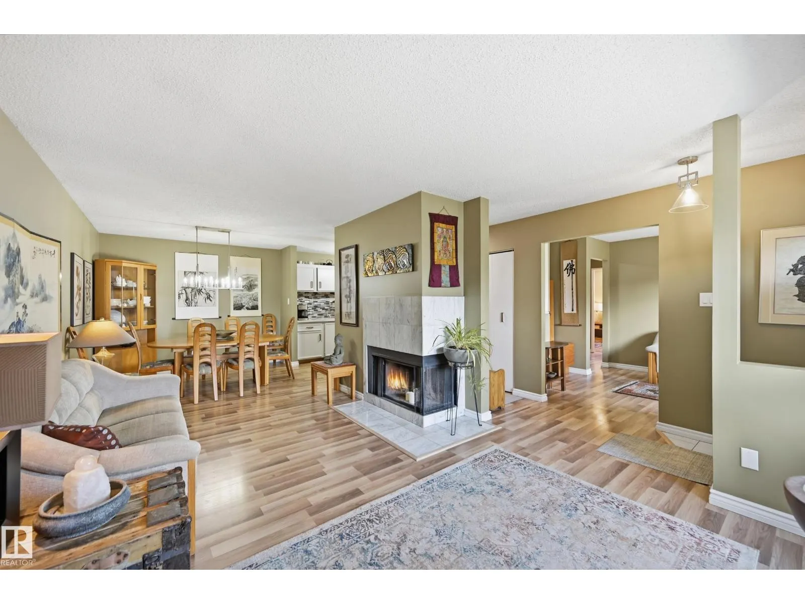 #58 2703 79 ST NW