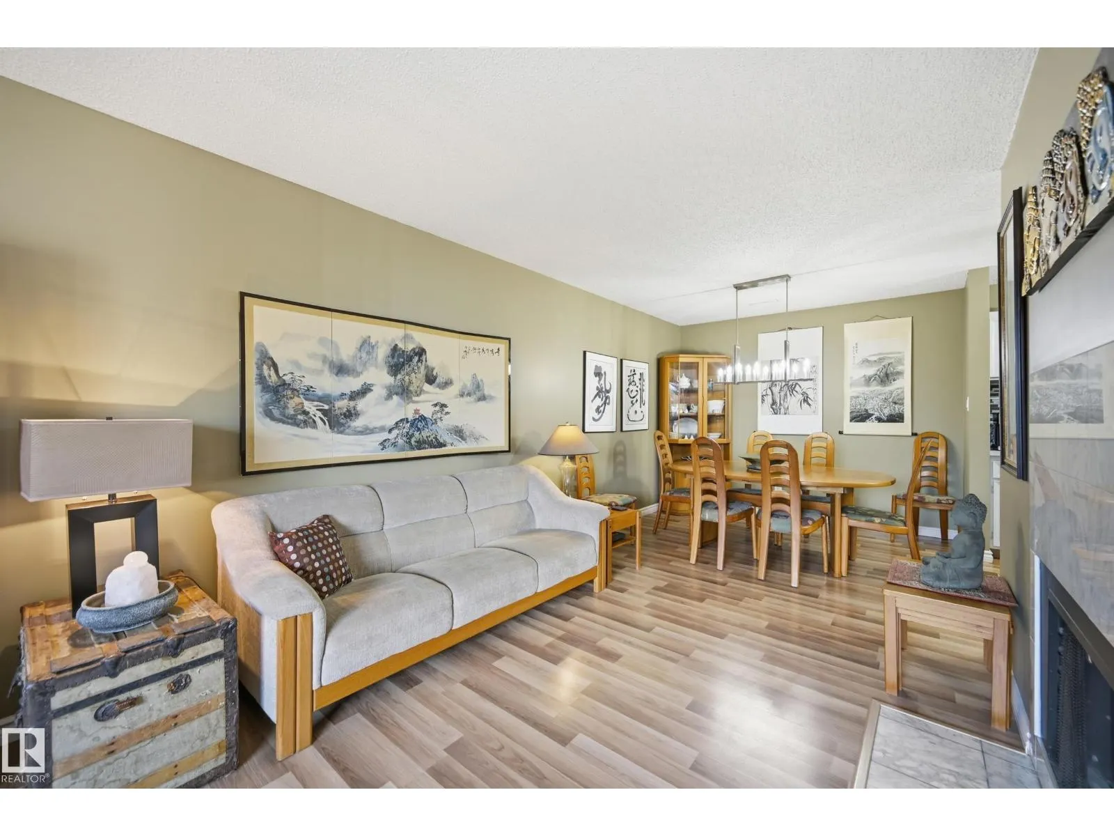 #58 2703 79 ST NW