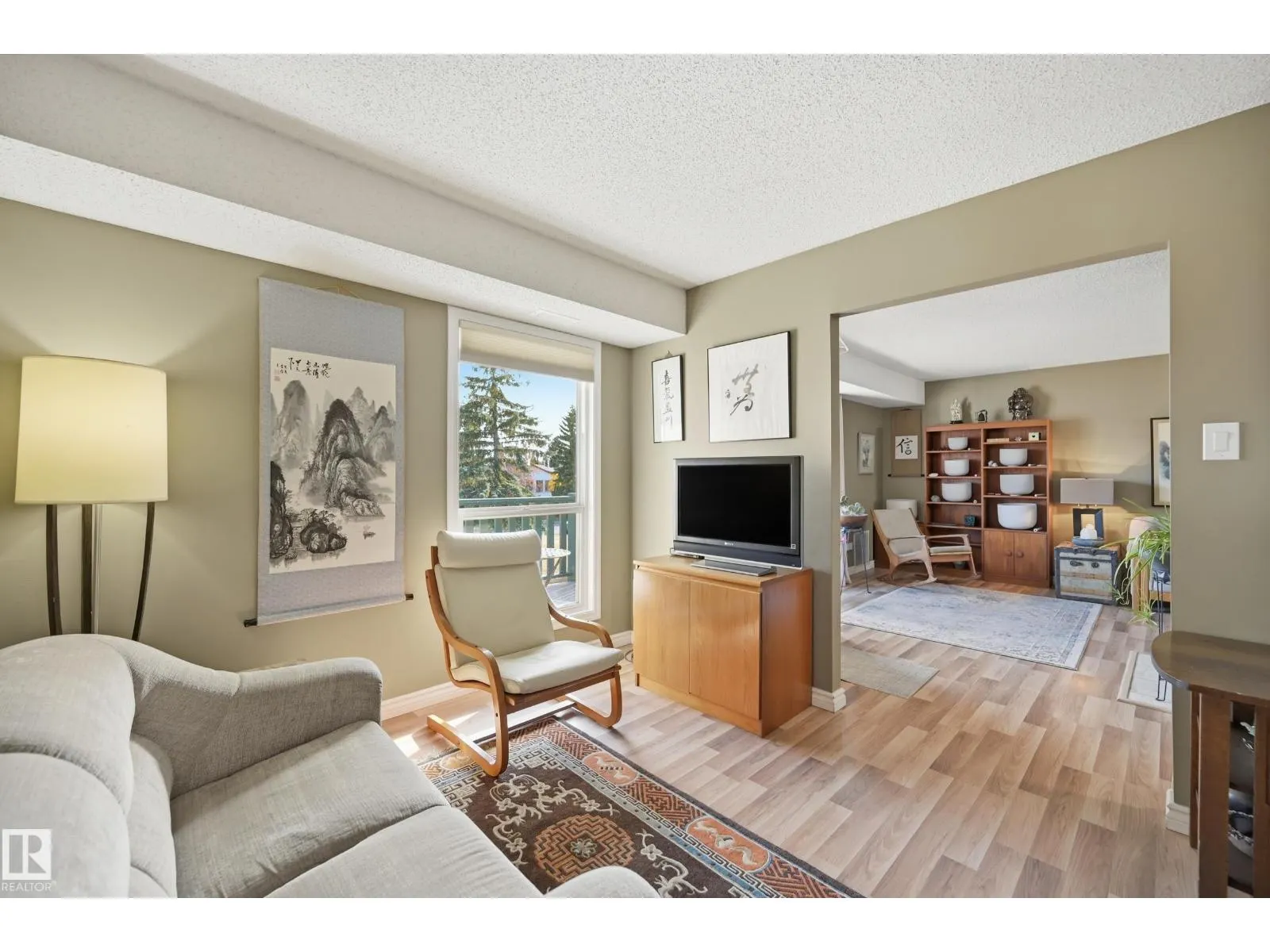#58 2703 79 ST NW