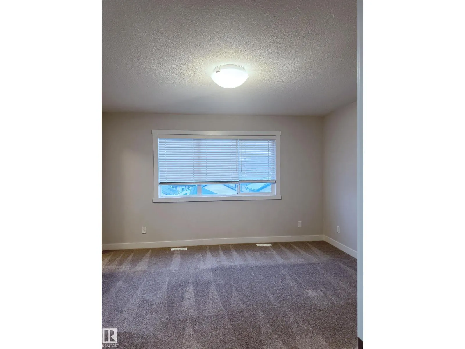 5316 Godson PT NW