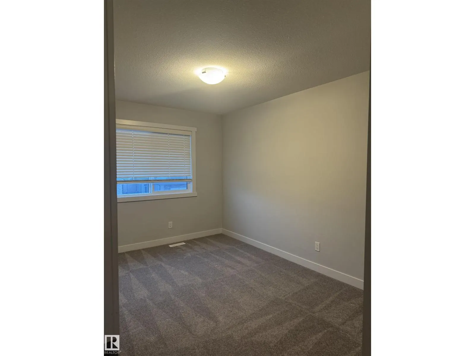 5316 Godson PT NW