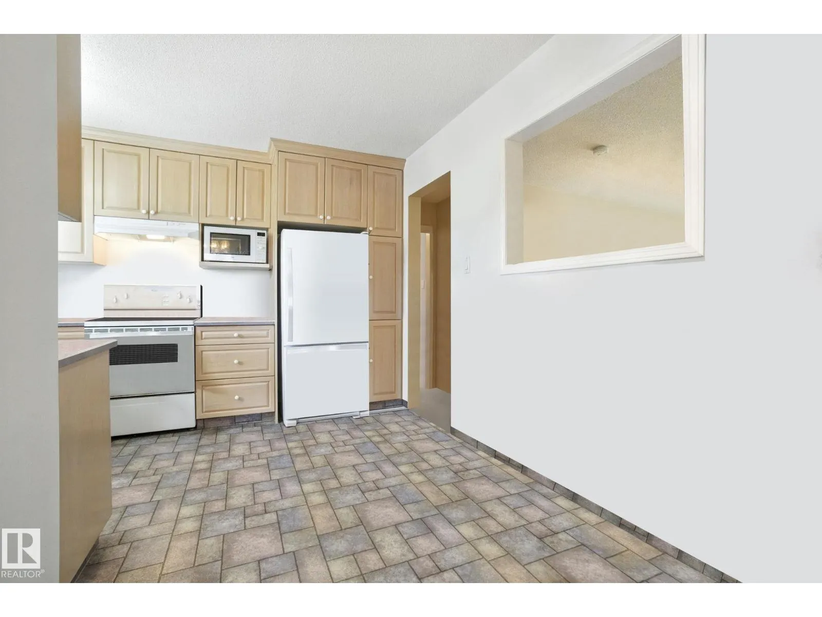 14936 81 ST NW