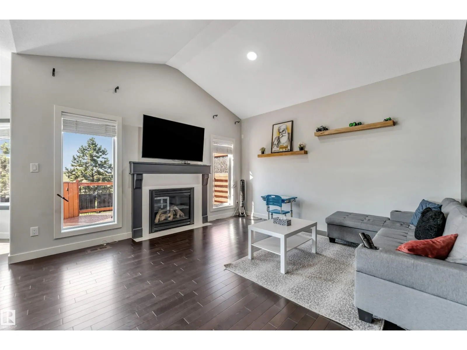 1920 69 St. SW